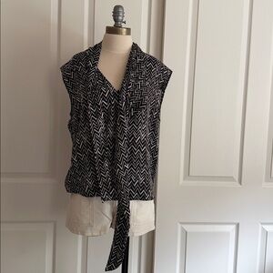 DKNY Black and White Top M